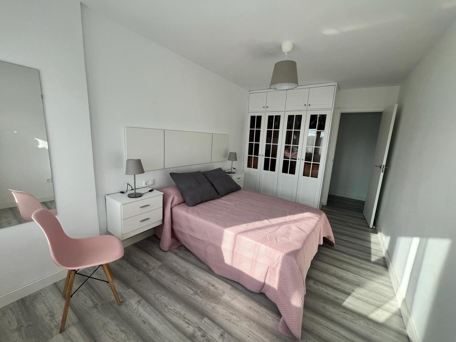 H&h Azucena, Parking Gratis Apartment